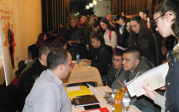 У Пљевљима одржан мини сајам запошљавања