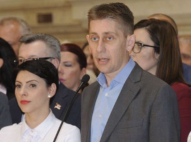 Мартиновић: Бранићемо Скупштину од фашизма, нема штрајка глађу