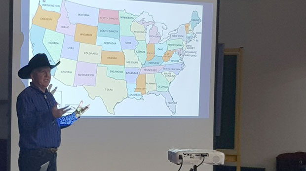 Шпијунка: Кајл Скот није прави каубој