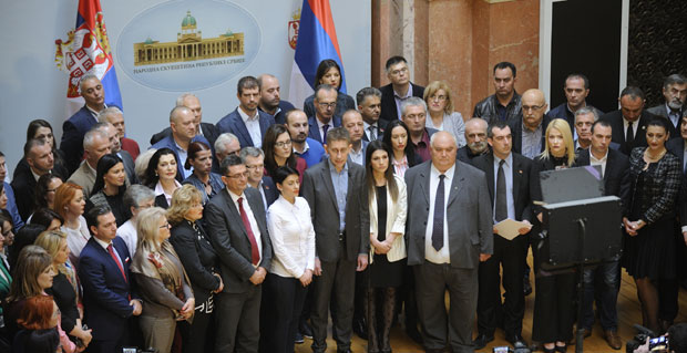 Штрајк глађу одложен, али бране скупштине