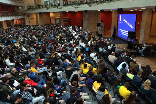 Нови Сад: На промоцији дуалног образовања 1.000 ученика