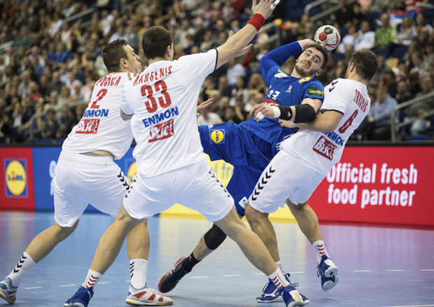 ВИТЕШКИ ДО ПОДВИГА: Рукометаши верују да ће прегрмети пакао у Задру против Хрватске