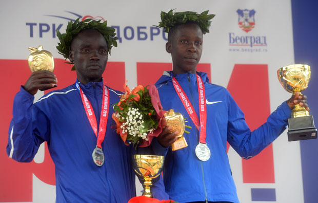 КЕНИЈЦИ ПОКОРИЛИ ПРЕСТОНИЦУ: Победници 32. Београдског маратона сународници Ајзак Кипроп Руто и Џудит Џептум Корир