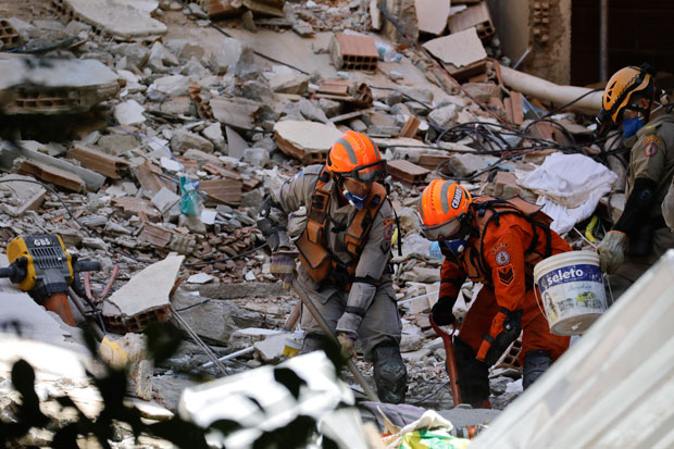 Бразил: У срушеним зградама осам погинулих,16 нестало