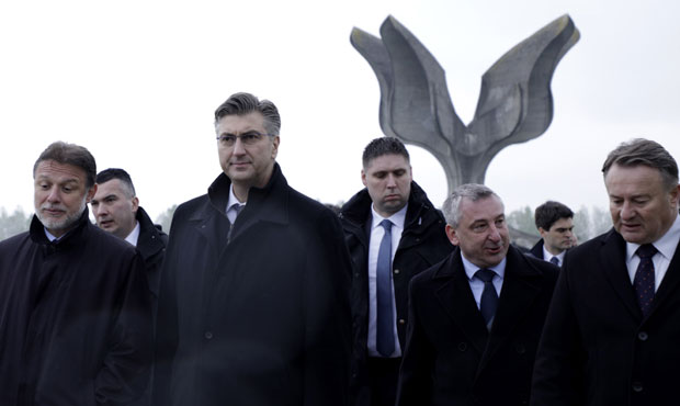 Пленковић и министри на комеморацији у Јасеновцу