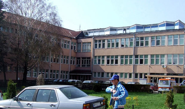 ГИНЕКОЛОГ ОСУЂЕН НА ГОДИНУ ДАНА ЗАТВОРА: Грешком лекара остала без материце