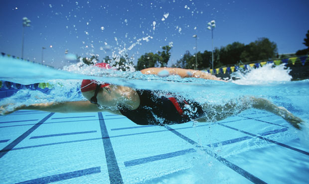Пливање помаже у губитку килограма