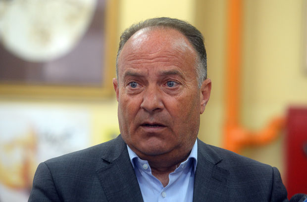 ШПИЈУНКА: Младен Шарчевић тачан као сат