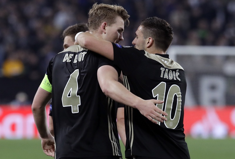 ЛИГА ШАМПИОНА: Ајакс избацио и Јувентус, Барселона прегазила Манчестер јунајтед