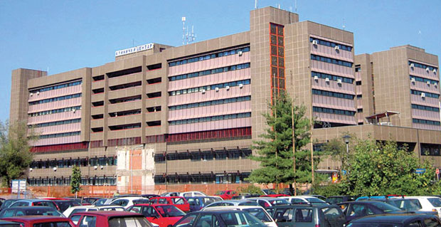 УКЦ РС: Нове и безболније методе за уклањање тумора са дебелог црева