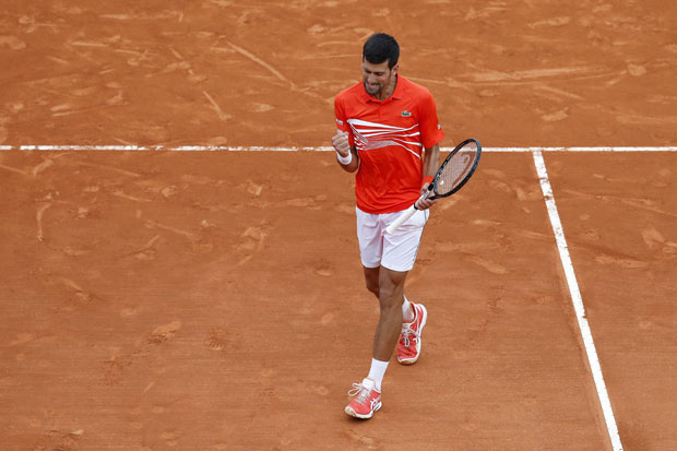 НОВАК РУТИНСКИ ДО ЧЕТВРТФИНАЛА: Ђоковић препустио Американцу само три гема