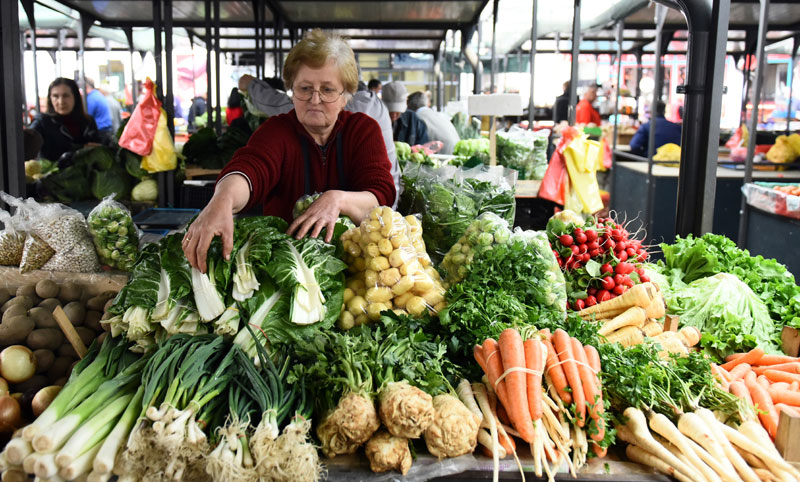 Пасуљ из Киргистана, а лук из Кине