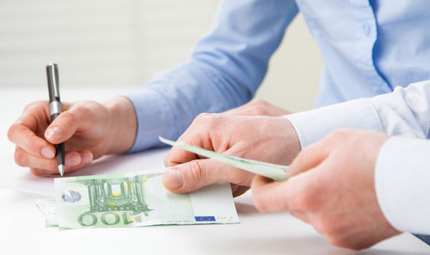 Банкар у Хрватској месецима дизао новац с рачуна клијената