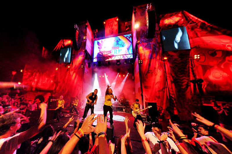 „Лавфест“: Стижу Бајага и Дубиоза колектив 