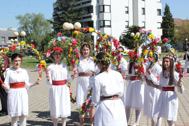 ВРБИЦА ПОД МАЈЕВИЦОМ: Деца у срцу Христовом