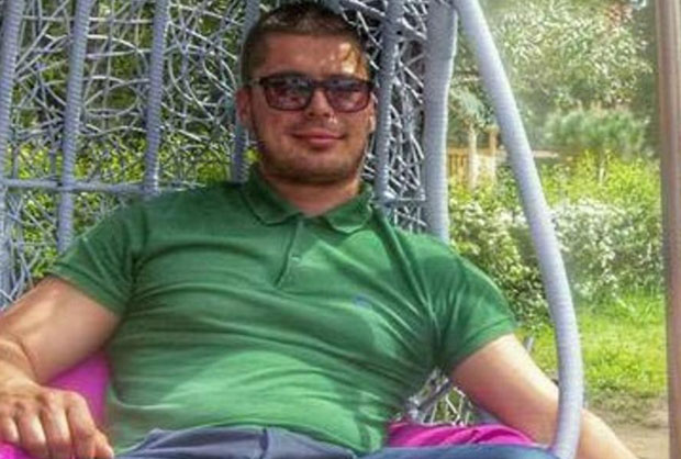 ЛИКВИДИРАН ПРЕД ОЧИМА ЖЕНЕ И ЋЕРКИЦЕ: Црногорац близак клану Алана Кожара и Луке Бојовића упуцан у колима