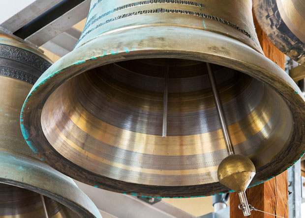 Бар: Украдено звоно са католичке цркве