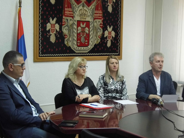 ИНСПЕКЦИЈЕ У ОФАНЗИВИ: Прети нам свињска куга из Бугарске