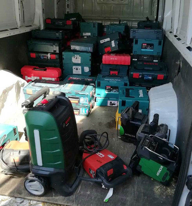 У кући заплењено 118 комплета алата у вредности 20.000 евра