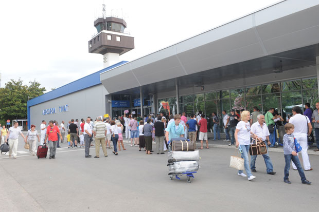 Аеродром Тиват није безбедан