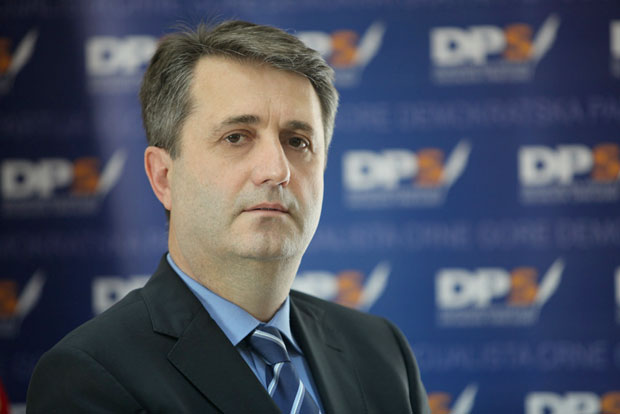 МЕВЛУДИН НУХОЏИЋ О НЕСПОРТСКОМ ГЕСТУ СВОГА СИНА: Није требао то да уради