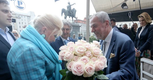 Ивана Трамп од градоначелника Бандића хтела више пољубаца