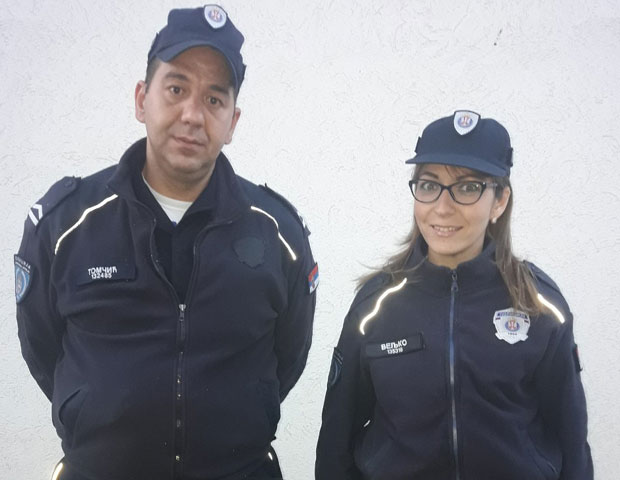 ПОЛИЦАЈЦИ У АКЦИЈИ: Спасавање под високим напоном