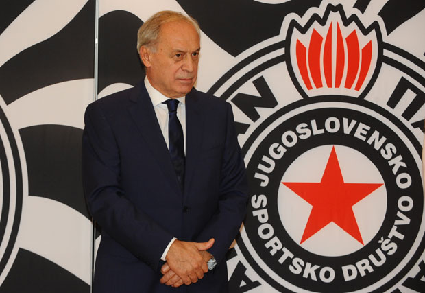 ВУЧЕЛИЋ ОДГОВОРИО КАРАЏИЋУ: Толе зајмио са каматом