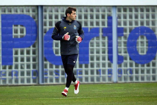 ПОРТО ЧУВА ЛЕГЕНДУ: Касиљас у стручном штабу 