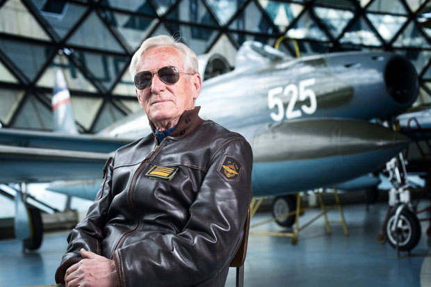 ОДЛАЗАК ВОЈНЕ ПИЛОТСКЕ ЛЕГЕНДЕ: Преминуо пуковник ЈНА Суад Хамзић