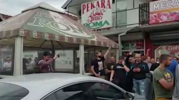 Грађани Борче устали против вређања националног идентитета Србије: Сутра скуп испред пекаре “Рома”