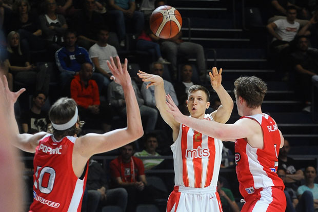 ЗВЕЗДА ЗАДРЖАЛА МАКСИМАЛНИ УЧИНАК: Пантери опет лак плен