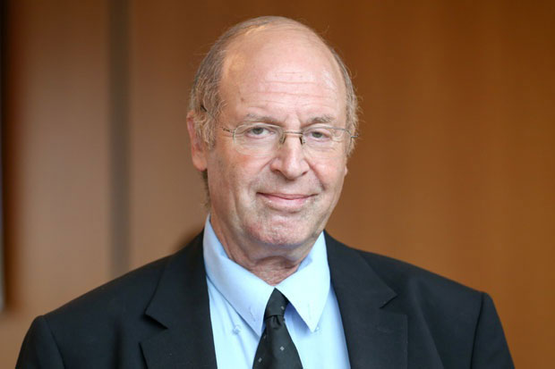 ПРОФ.ГРАФ: Тражио сам да се поздрав За дом спремни и шаховница забране