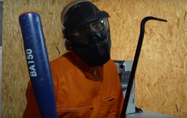 Отворена соба за разбијање, циљ ослобађање од стреса (ВИДЕО)