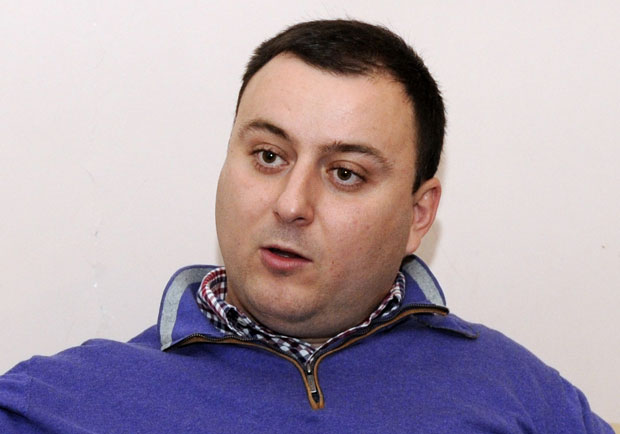 ШПИЈУНКА: Спонтано мешање