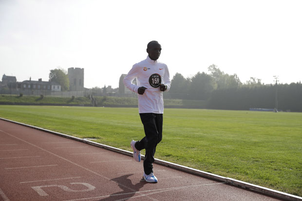 КИПЧОГЕ ПОСТАВИО ЦИЉ: Да истрчим маратон за мање од два сата