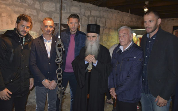 Митрополит Амфилохије: Црна Гора ће се вратити себи