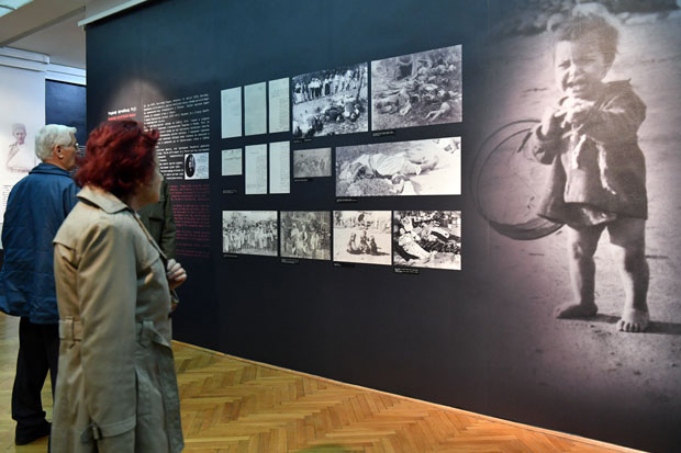 У Дому Војске отворена изложба Деца у рату
