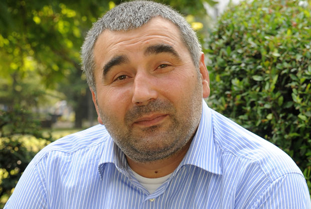 ЗАСПАО ЗА ВОЛАНОМ: Мики Ђуричић имао саобраћајну незгоду, превезен на ВМА!