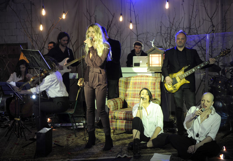 НОВИ СИНГЛ ПЕВАЧИЦЕ: Изгубљено пролеће Ане Станић