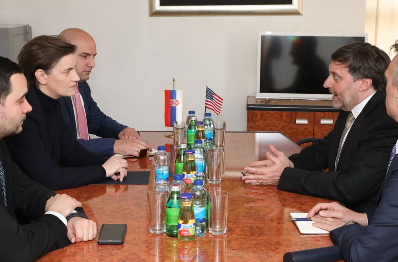 Брнабић поручила Палмеру: Дијалог кад Приштина укине таксе