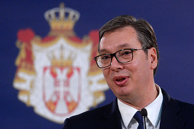 Вучић честитао Путину Дан победе