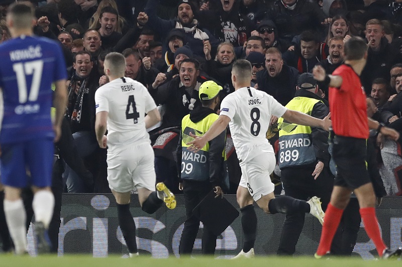 ВИДЕО: Гаћиновић и Јовић вратили Франфурт у игру