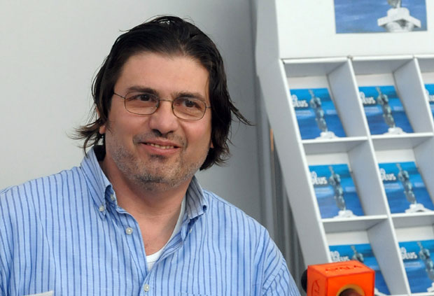 Рамбо Амадеус чува Јадран