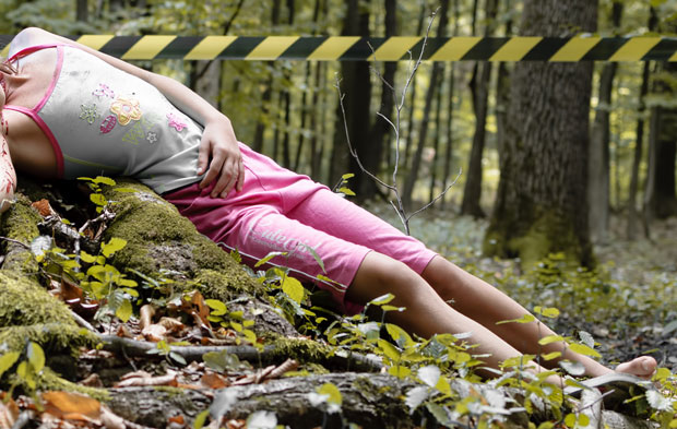 ТАКАВ ЗЛОЧИН СЕ НИЈЕ ПОНОВИО: Сузана (15) пронађена мртва у шуми! Убица јој забио дрвени колац у уста!