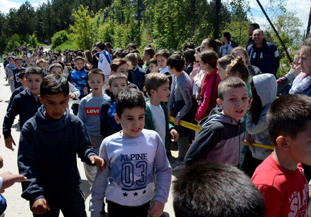 Стотине такмичара на кросу РТС–а у Косовској Митровици