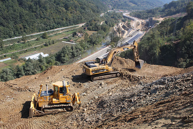 Српској за путну мрежу 300 милиона КМ!