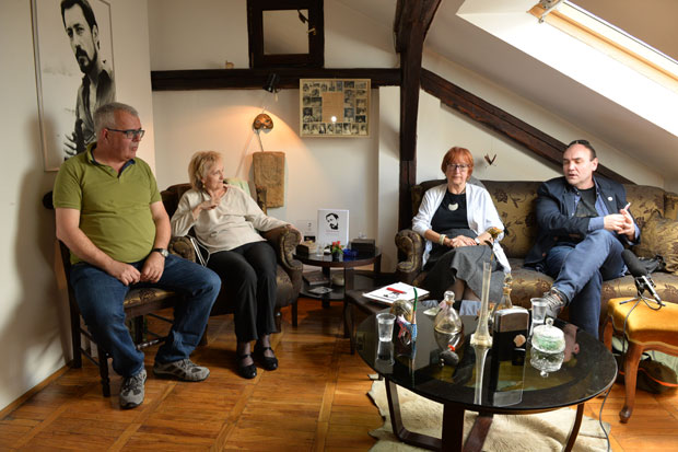 СВЕДОК ЈЕДНЕ ЕПОХЕ: Представљена збирка ТВ критика Ранка Мунитића