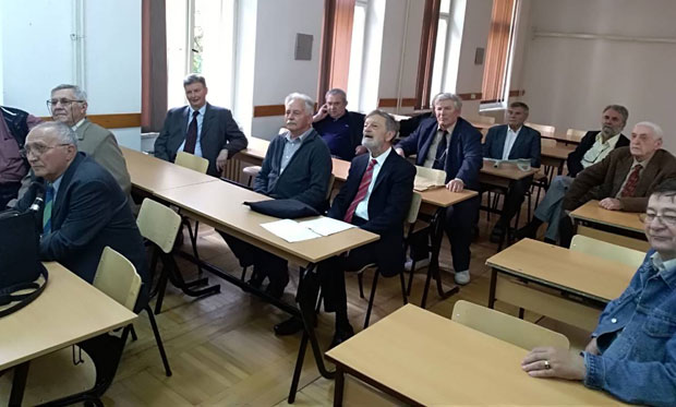 ПРОСЛАВИЛИ 55 ГОДИНА МАТУРЕ: Машинци опет сели у клупе