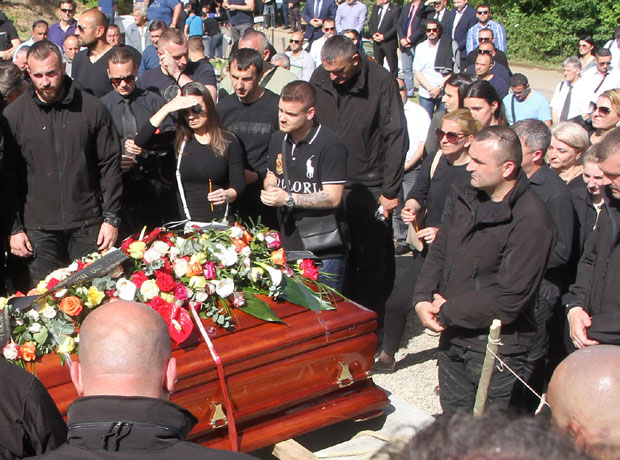 ОСУМЊИЧЕНИ ЗА УБИСТВО СЛАВИШЕ КРУНИЋА: Ухапшен радник Сектор секјуритија
